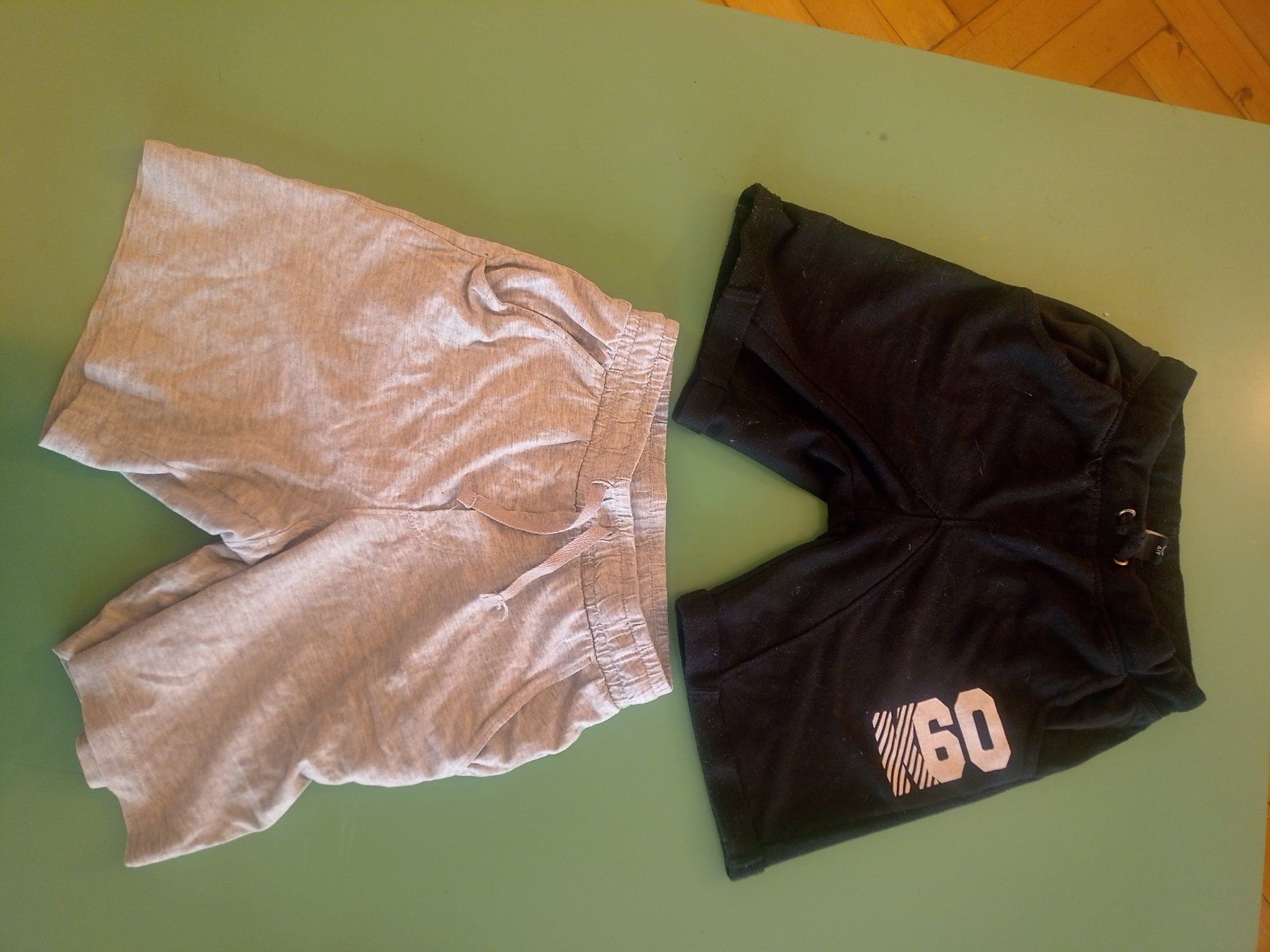 Kleiderpakete & -sets: Lot de vêtements 128 – Gebraucht aus Fribourg von mar_z757 4
