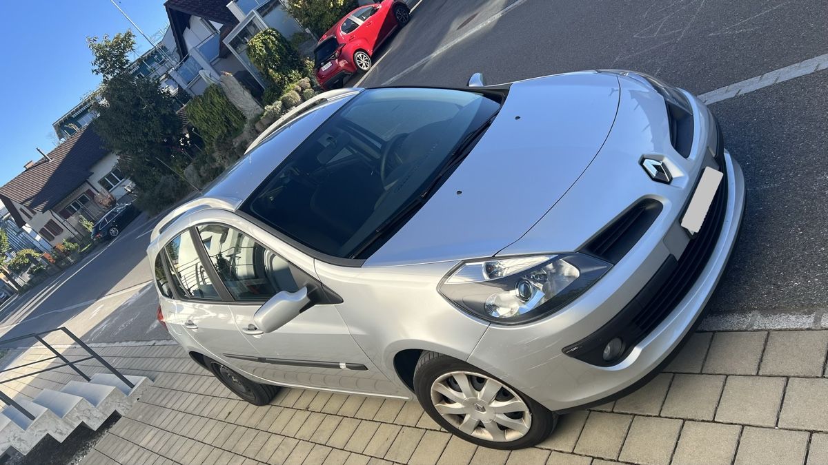 Renault Automobili: Renault Clio 1.2 16V T – Usato da Widnau venduto da flohmi84 2
