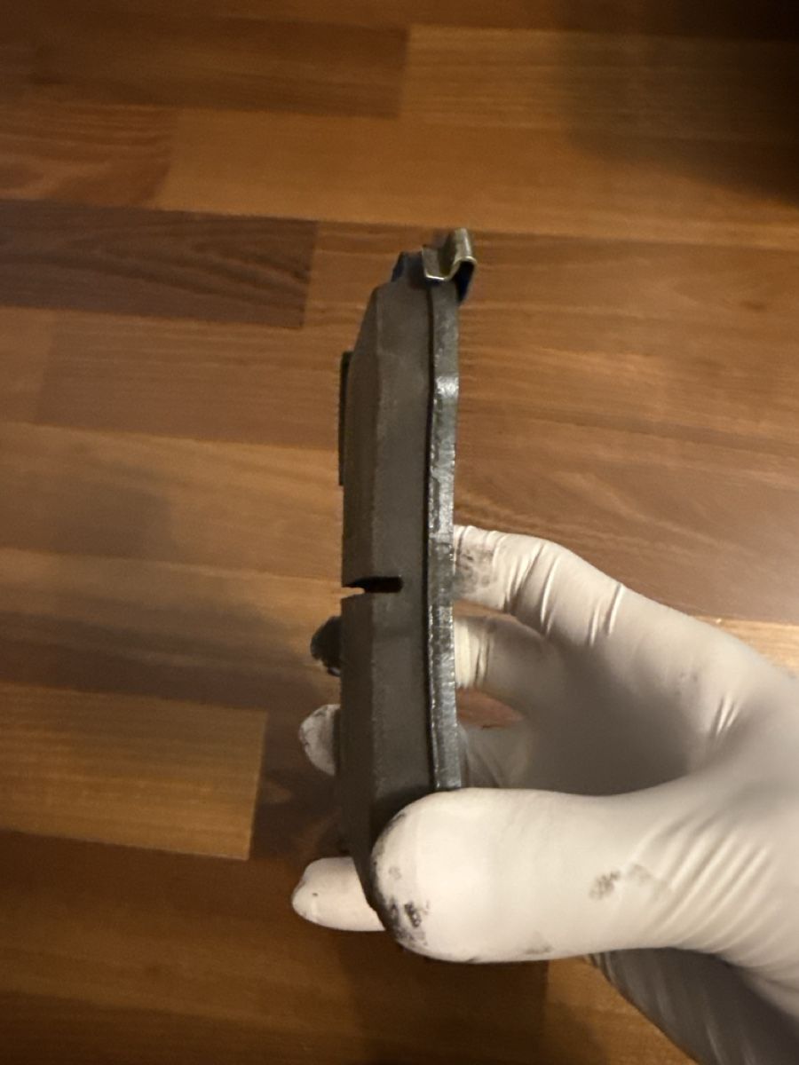 Brembo Tutti pezzi di ricambio auto: Brembo Bremsbeläge P30 113 – Usato da Emmenbrücke venduto da Cichocki2019 1