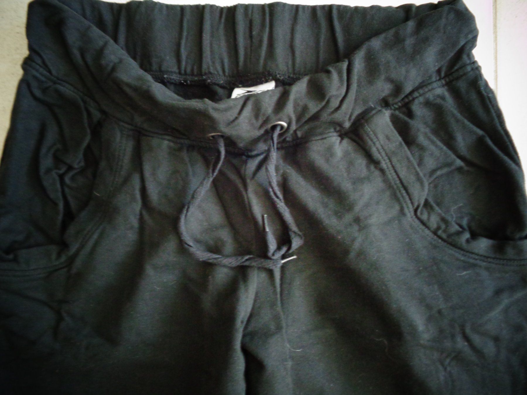 Pantalons: JOGGINGHOSE DAMEN GR.36 – D'occasion à Rotkreuz par Samballi 1