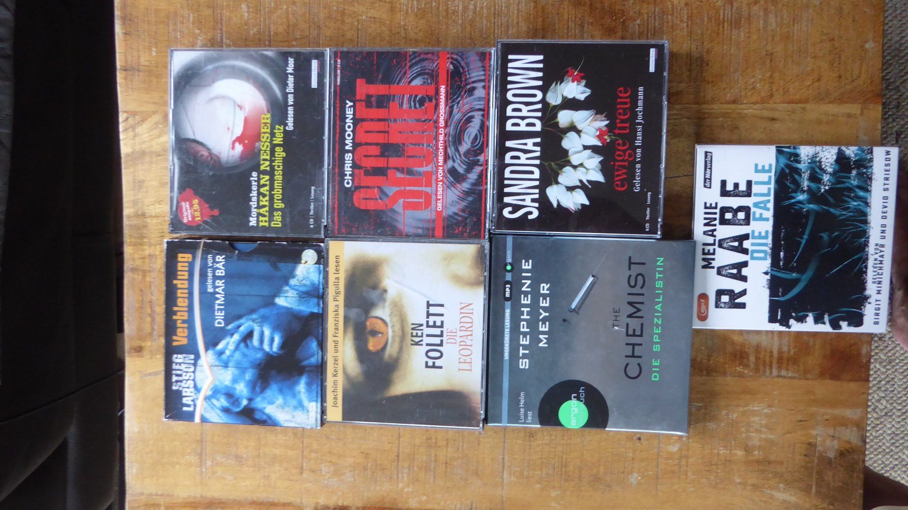 Audiolibri: 7 Krimi Höhrbücher – Usato da Sargans venduto da Benziner