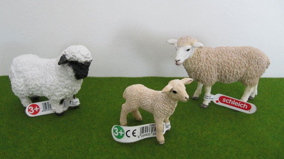 Schleich Giocattoli: Schleich Walliser Schwarznasen Schaf + Schaf mit Lamm – Nuovo (secondo la descrizione) da Brunnen venduto da Kiwiland1