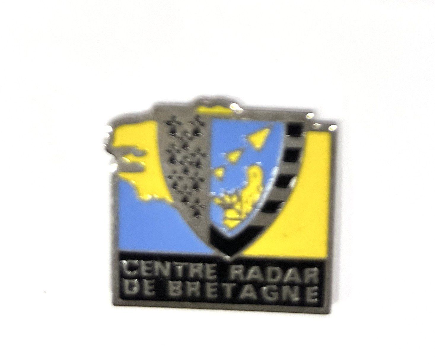 Placchette & Badge: Pin Centre Radar Bretagne Polizei Frankreich – Usato da Kriens venduto da TSCH1