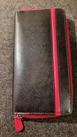 Portemonnaie aus Leder in schwarz/rot