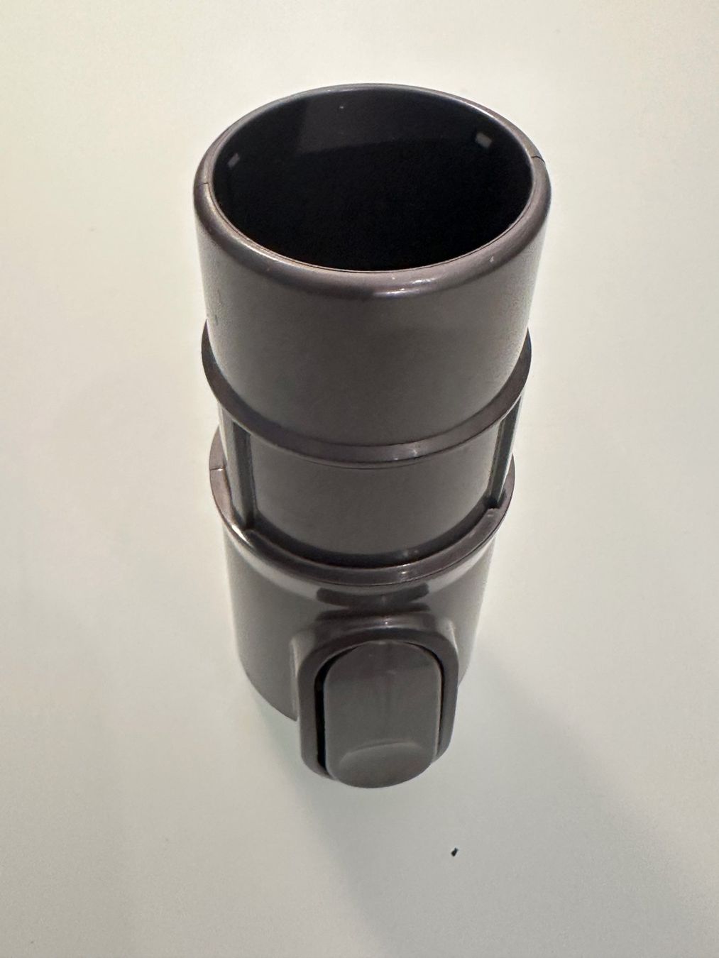 Dyson Aspirapolveri & Accessori: Adapter Dyson Bodendüse / Zubehör – Usato da Stein AG venduto da Loris-Lavender 2