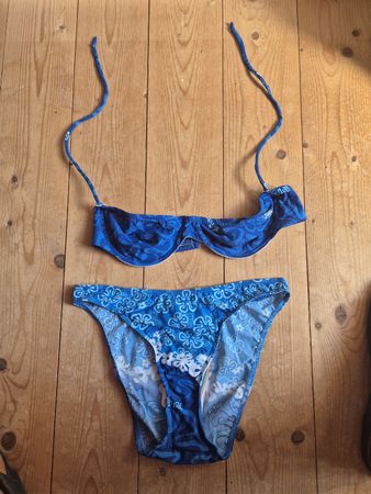 Rip Curl Bikini Gr. XL, Blau/Weiss, Sommer-Look, Top!