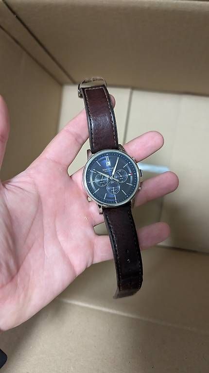 Orologi: Hilfiger Uhr – Usato da Gossau SG venduto da Nerdy