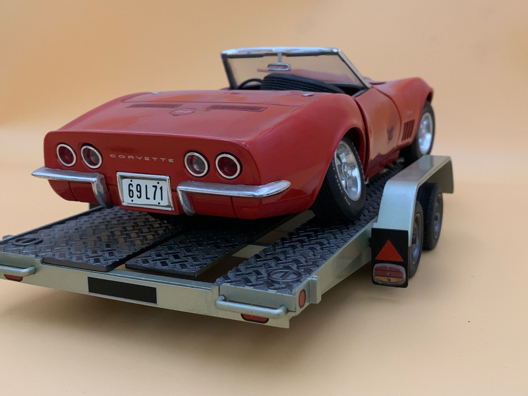 Chevrolet Modellini d'auto: 1969 Wrecked Corvette + Trailer 1:18 – Usato da Epautheyres venduto da LordSkull 8