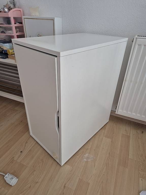 Ikea Armadi: Ikea Alex Büroschrank Computer / Tisch – Usato da Allschwil venduto da laj_5jlf 2