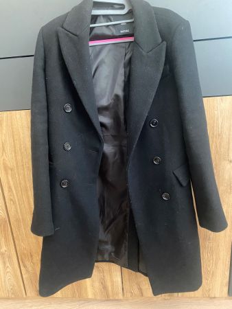 Manteau d'hiver Mango noir, taille S, élégant et chaud!