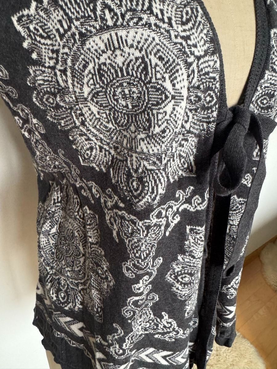 Odd Molly Giacche: Odd Molly Strickjacke Gr. 4 – Usato da Wettingen venduto da Socrates11 4