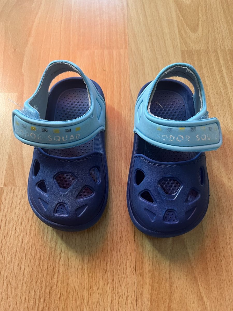 Scarpe per ragazzi: Sandalen, Gr. 24 – Usato da Zürich venduto da jmg_8005