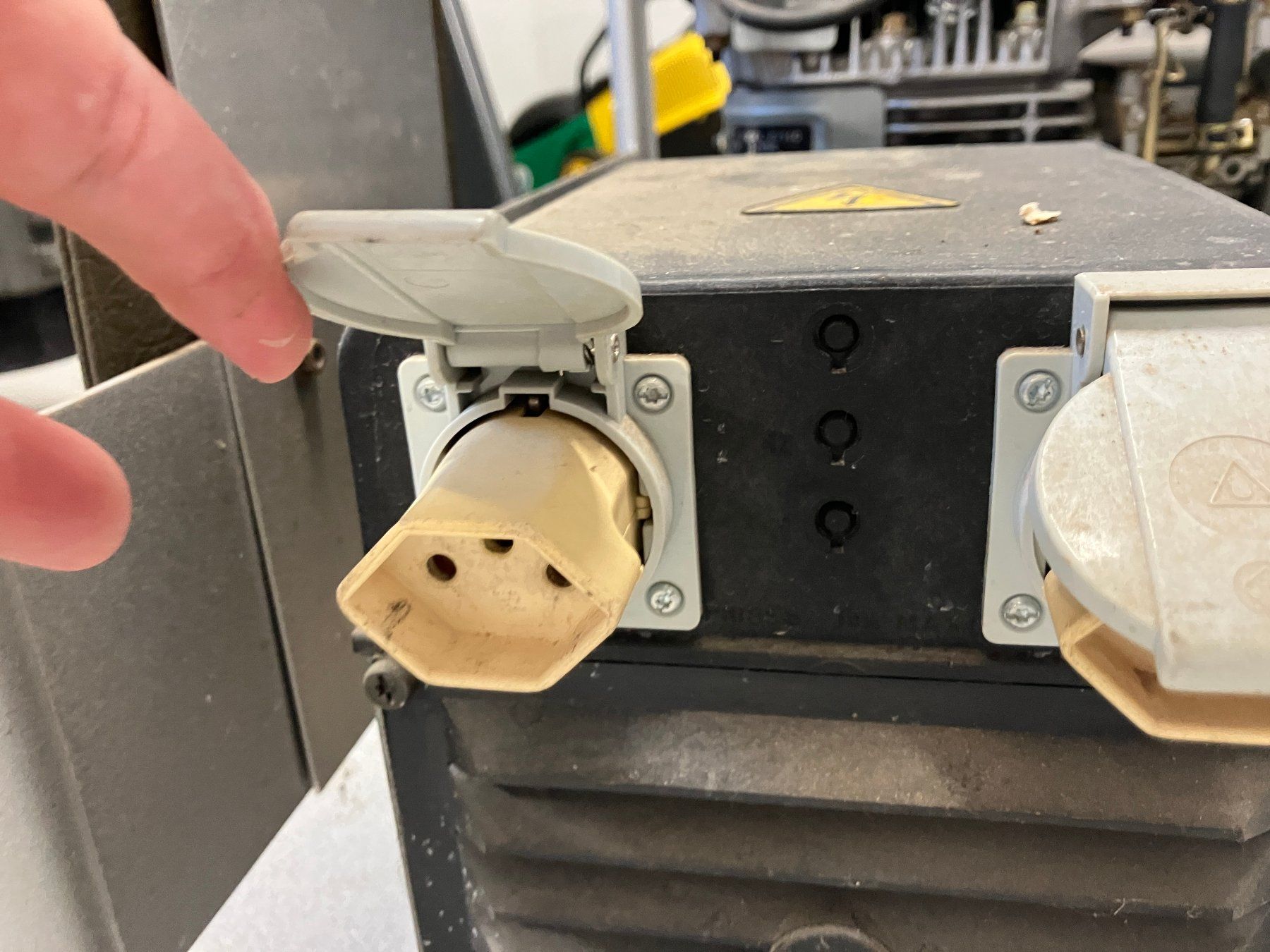 Stromgeneratoren: Notstrom Aggregat AEG – Defekt aus Lindau von PrinterGuy 6