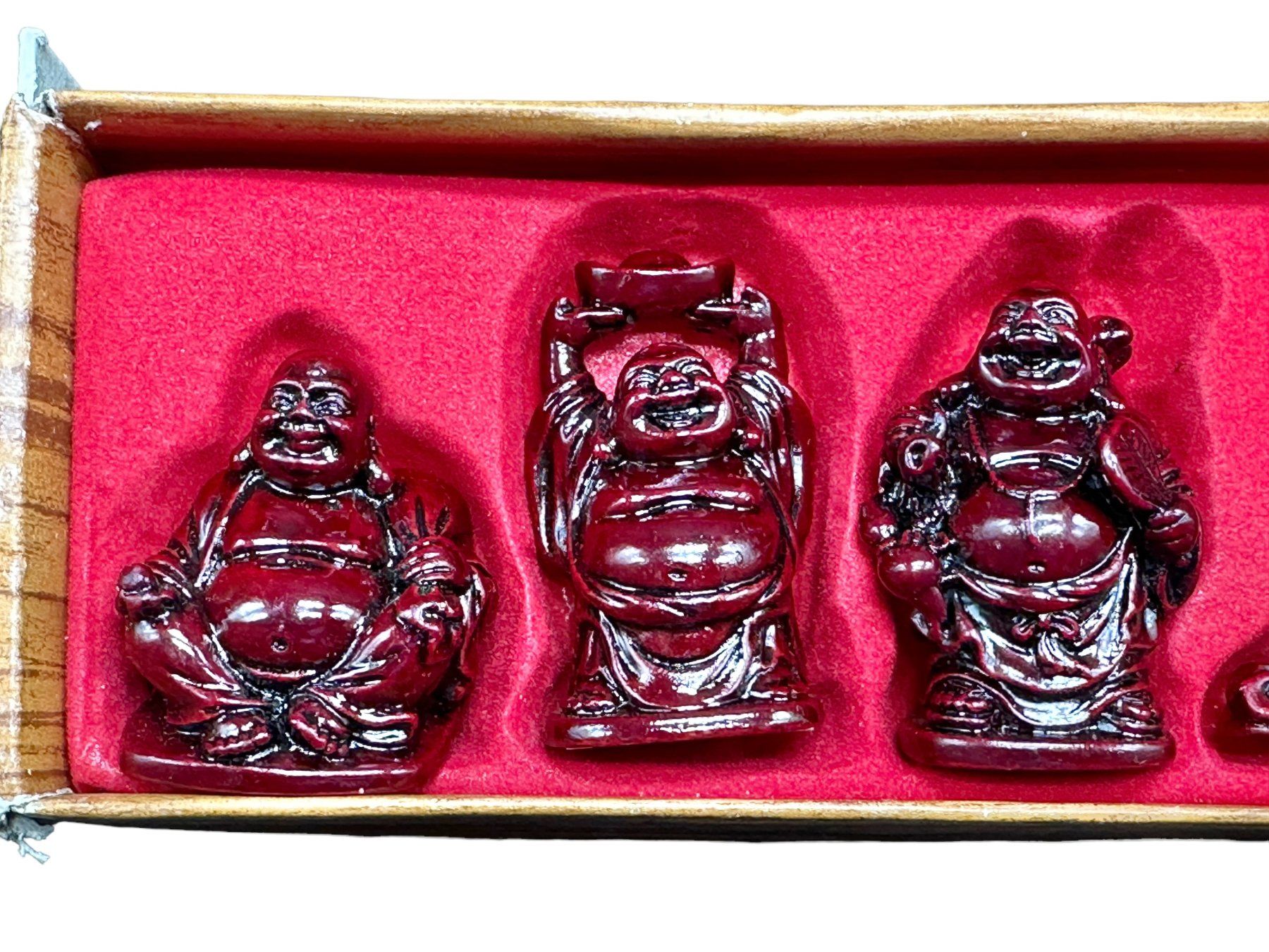 Skulpturen & Statuen: Ensemble six statuettes résine représentant le Bouddha rieur – Gebraucht aus Morges von objetsdepoque 1