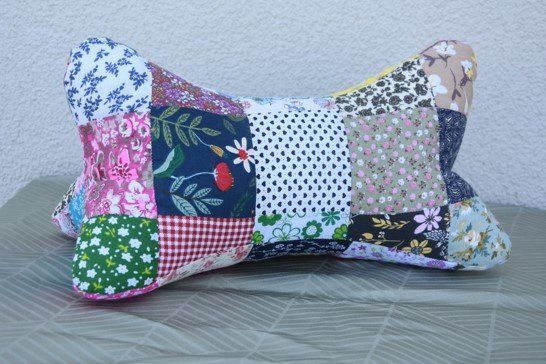 Kissen: Leseknochen "Patchwork" – Neu (gemäss Beschreibung) aus St. Gallen von Elmarotto 2