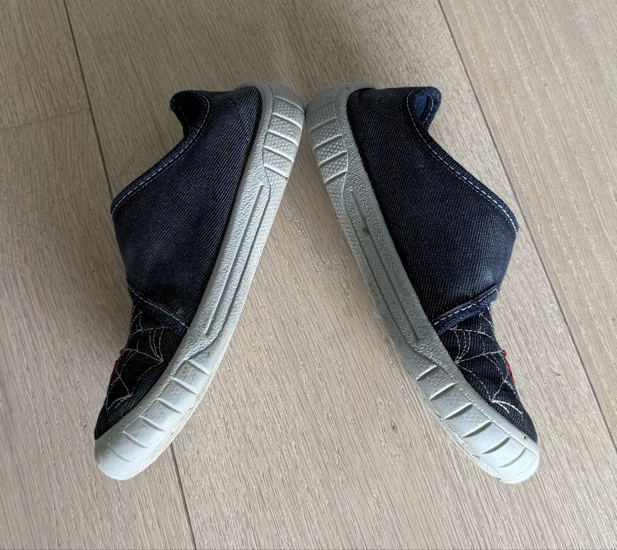 Superfit Scarpe per ragazzi: Hausschuhe superfit Gr. 28 – Usato da Hofstetten SO venduto da ani_55wx 2