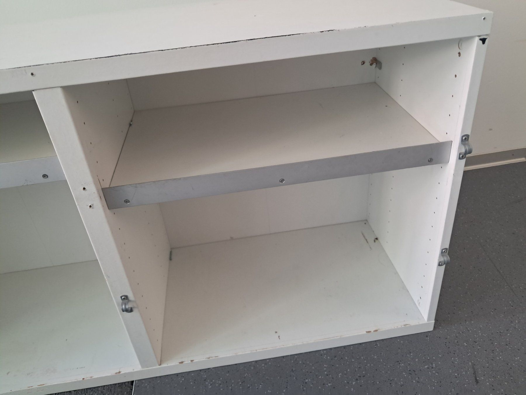 Ikea Étagères: Weisses Regal, IKEA Sideboard, Kommode – D'occasion à Zürich par Lia107 3