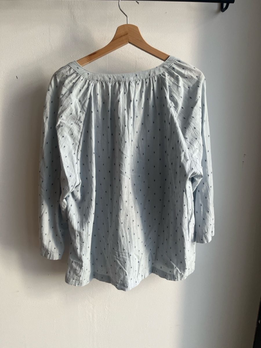 Esprit Blusen: Bluse Esprit Grösse XL hellblau mit Muster  – Gebraucht aus Zürich von Atelier8009 3