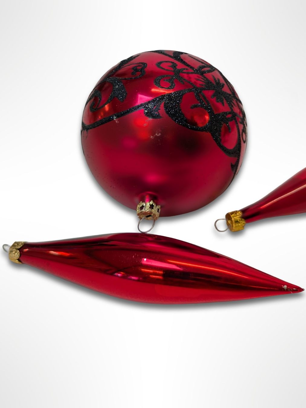 Alle Dekorationen: Weihnachtskugeln Set Rot/Schwarz 70 Stück – Gebraucht aus Suhr von Restwert_Suhr 4
