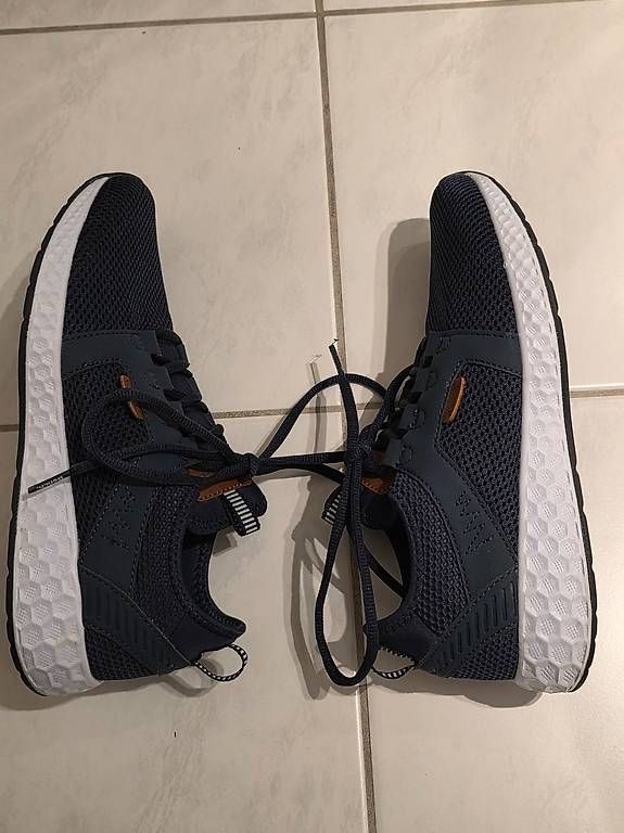 Scarpe da donna: Sneakers Damen Bench dunkelblau, Grösse 39 – Usato da Urtenen-Schönbühl venduto da sandrabern01 2