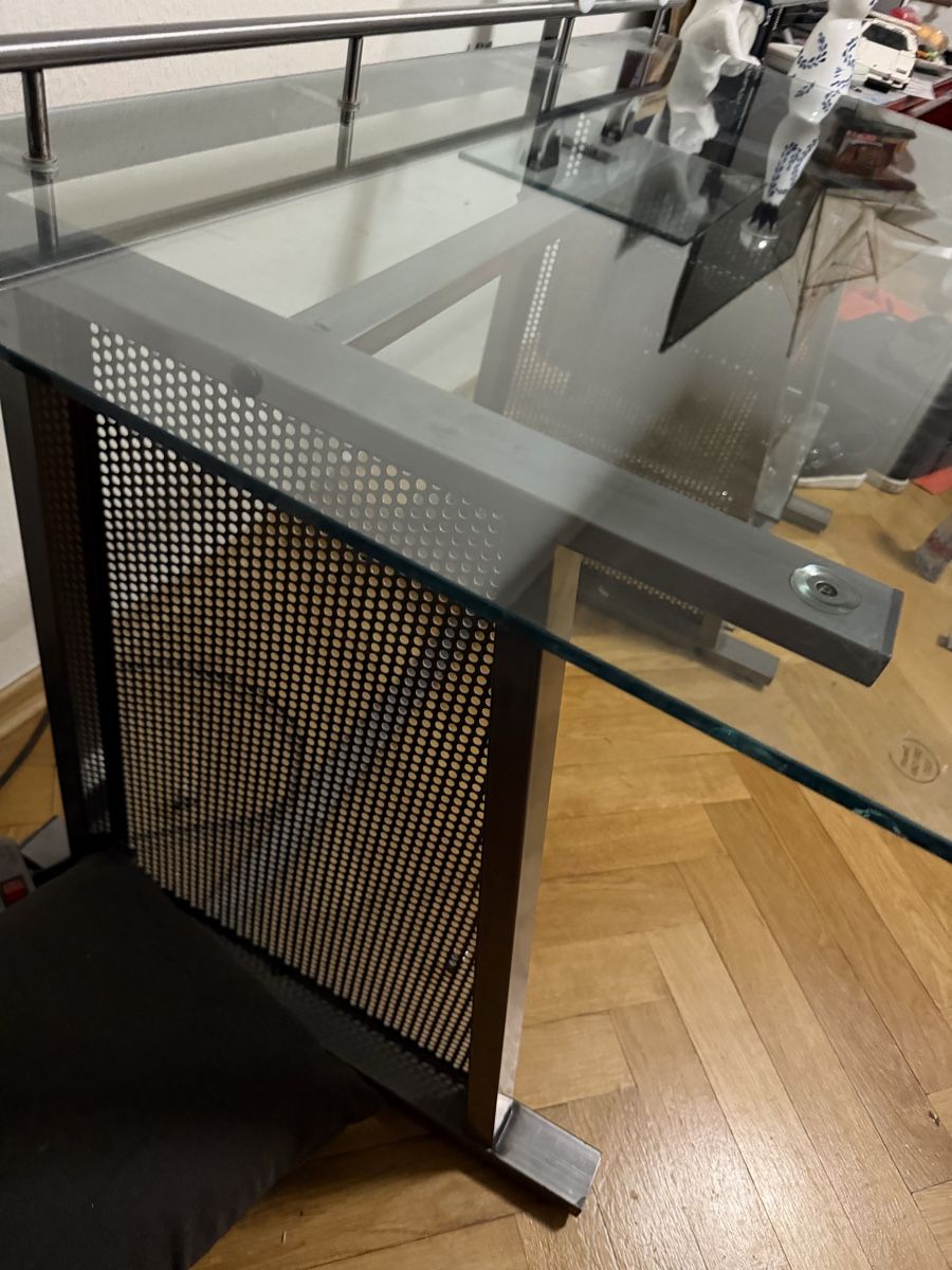 Scrivanie: Moderner Glas Tisch – Usato da Basel venduto da ant_9tll 3