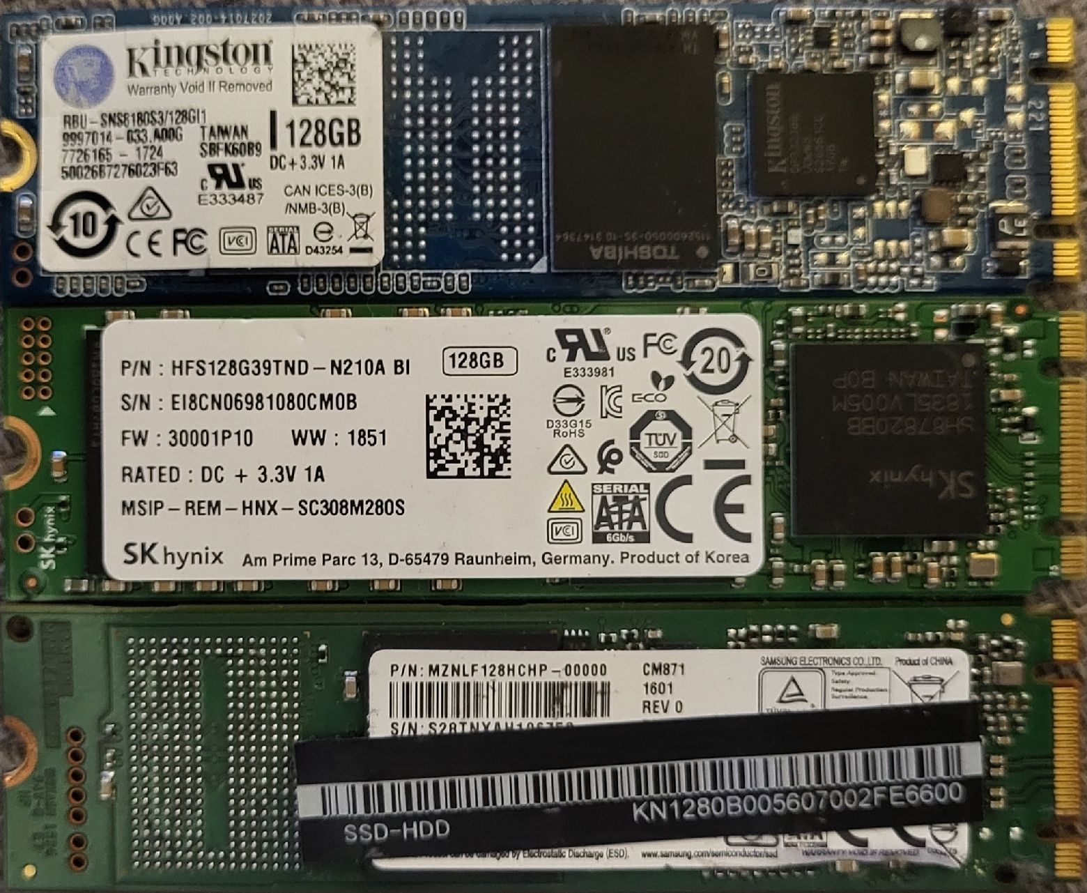 Harddisks: 3×SSD 128GB diverse modell M.2 SATA – Defekt aus Zürich von Gulbi1919