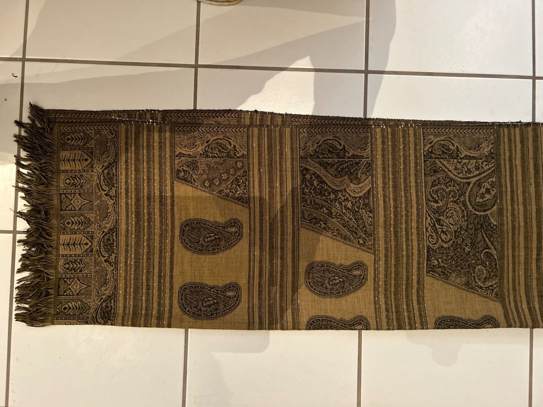 Foulard & Sciarpe: Grosser Schal mit Fransen – Nuovo (secondo la descrizione) da Pfeffingen venduto da Alusru70 1