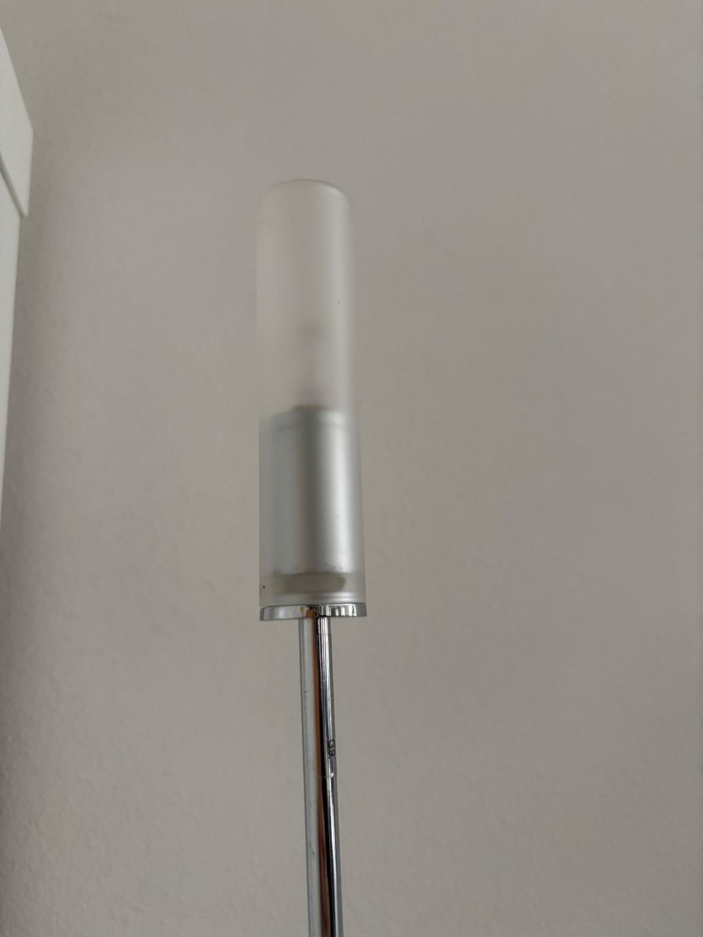 Lampade: Schlichte Stehlampe mit zeitlosem Design – Nuovo (secondo la descrizione) da Uzwil venduto da te_l2qc 3