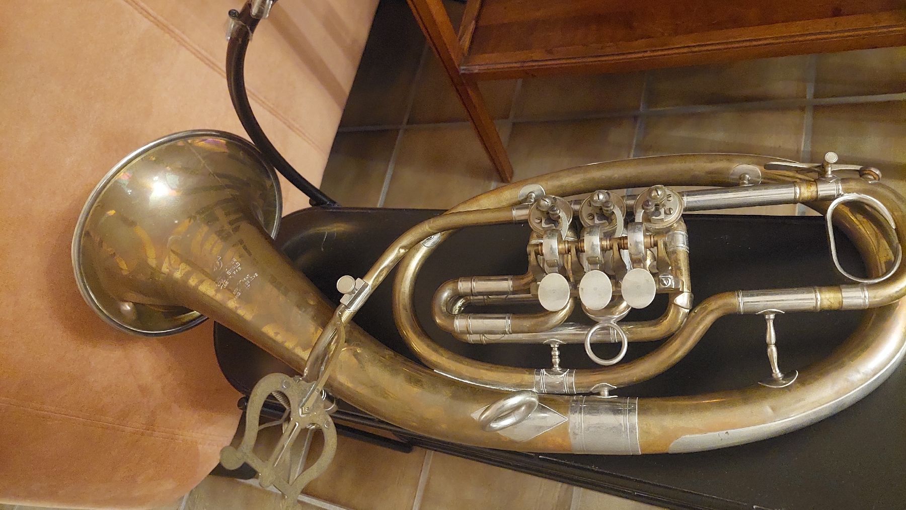 Strumenti musicali: nice&old Baritone od.Tenorhorn – Difettoso da Basel venduto da O-MEGA 2