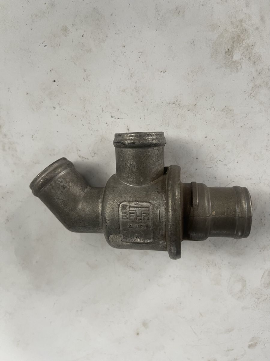 Alle Autoersatzteile: Oldtimer Thermostat – Gebraucht aus Altbüron von Garage-Bulak