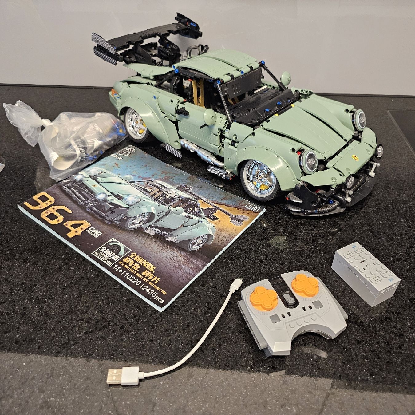 Baukästen: Klemmbaustein Auto ,,Porsche 964,, – Neu (gemäss Beschreibung) aus Luzern von CyrillUe