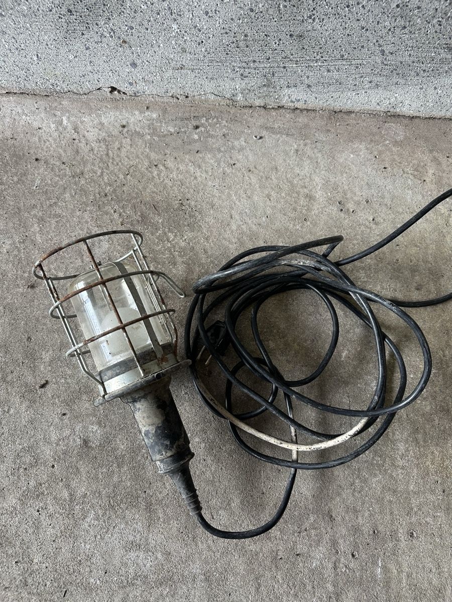 Lampade: Baustrahler mit Kabel und Stecker, gebraucht ab 1.- – Usato da Liestal venduto da forty-four_shop 1