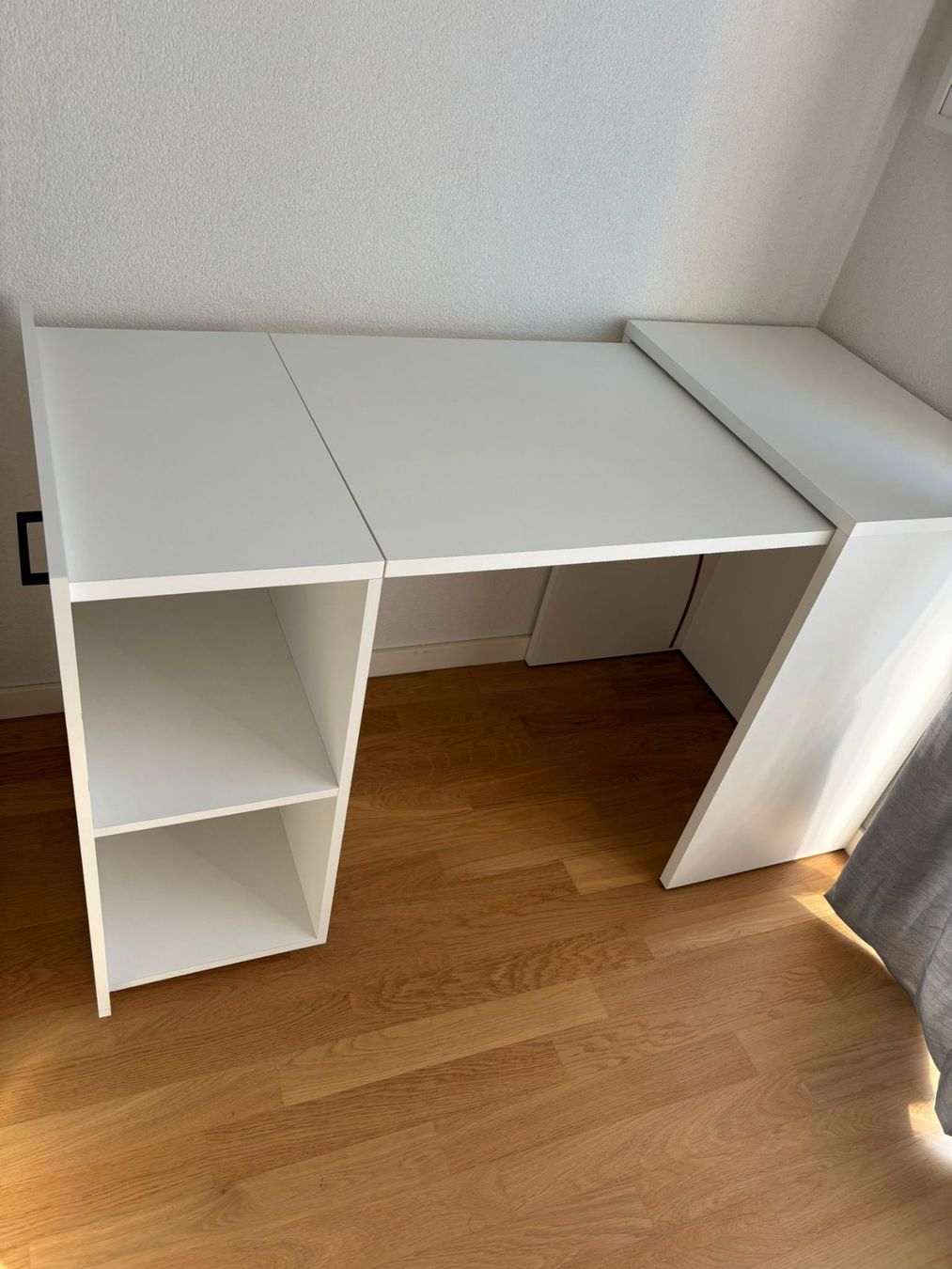 Scrivanie: Folding Desk - Compact - white – Usato da Genève venduto da Yana.M