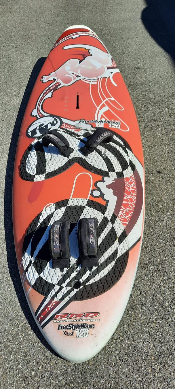 Tavole da surf e di nuoto: RRD Windsurf Freerideboard 120 – Usato da Fällanden venduto da Nmustang