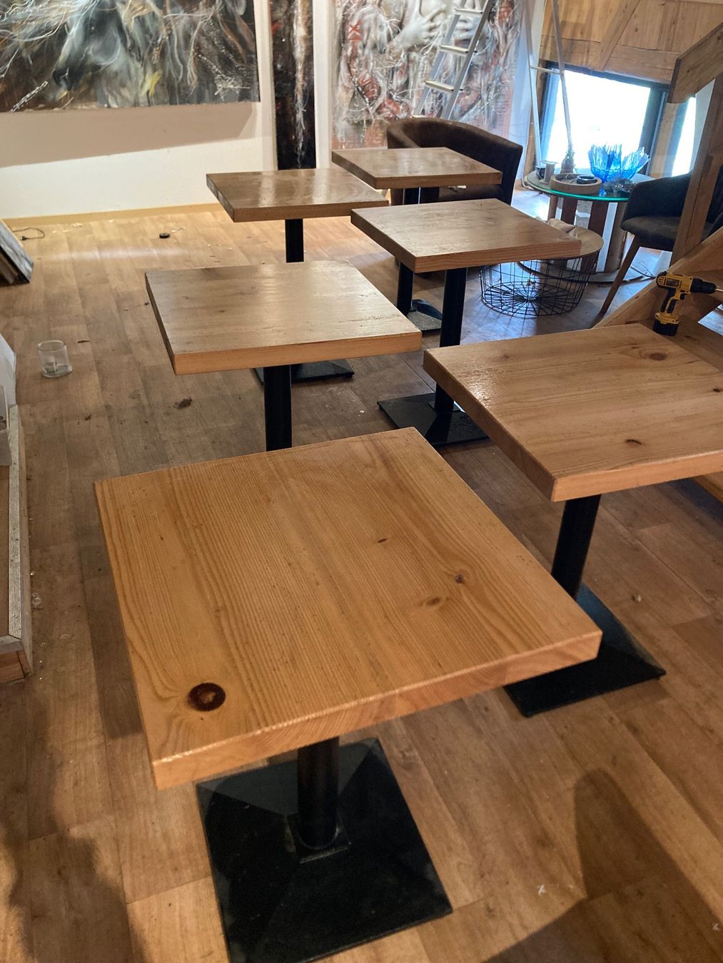 Tables: Table de bistrot – D'occasion à Delémont par SandrineKoller
