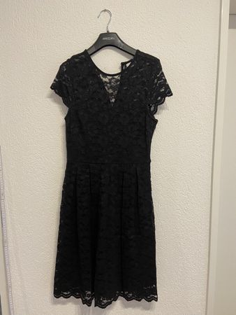 Spitzenkleid