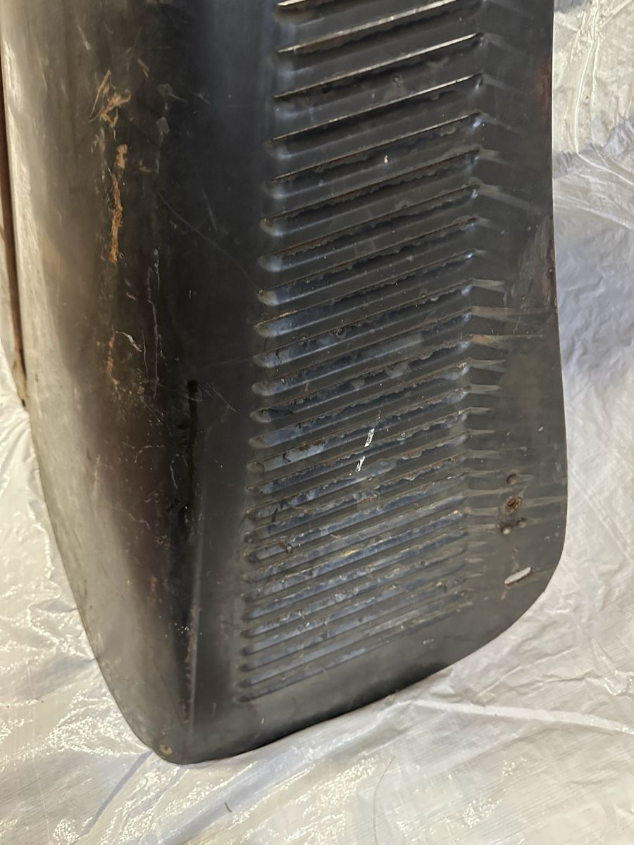 Tutti pezzi di ricambio auto: Originale Motorhaube Oldtimer – Usato da Villmergen venduto da Bezdupe 5