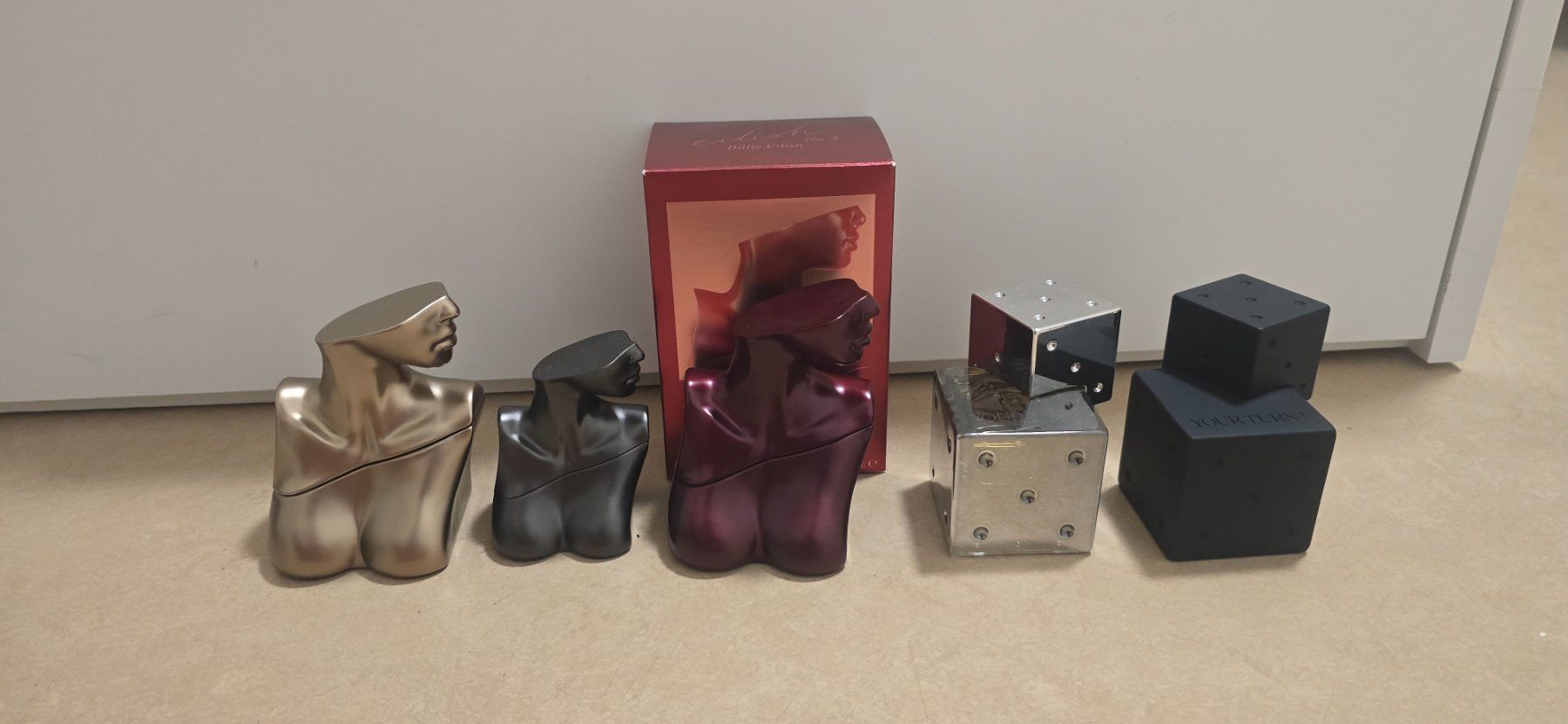 Profumi & Eau de Toilette: Billie eilish Parfüm Set 5 Stück – Usato da Zürich venduto da Nexaro