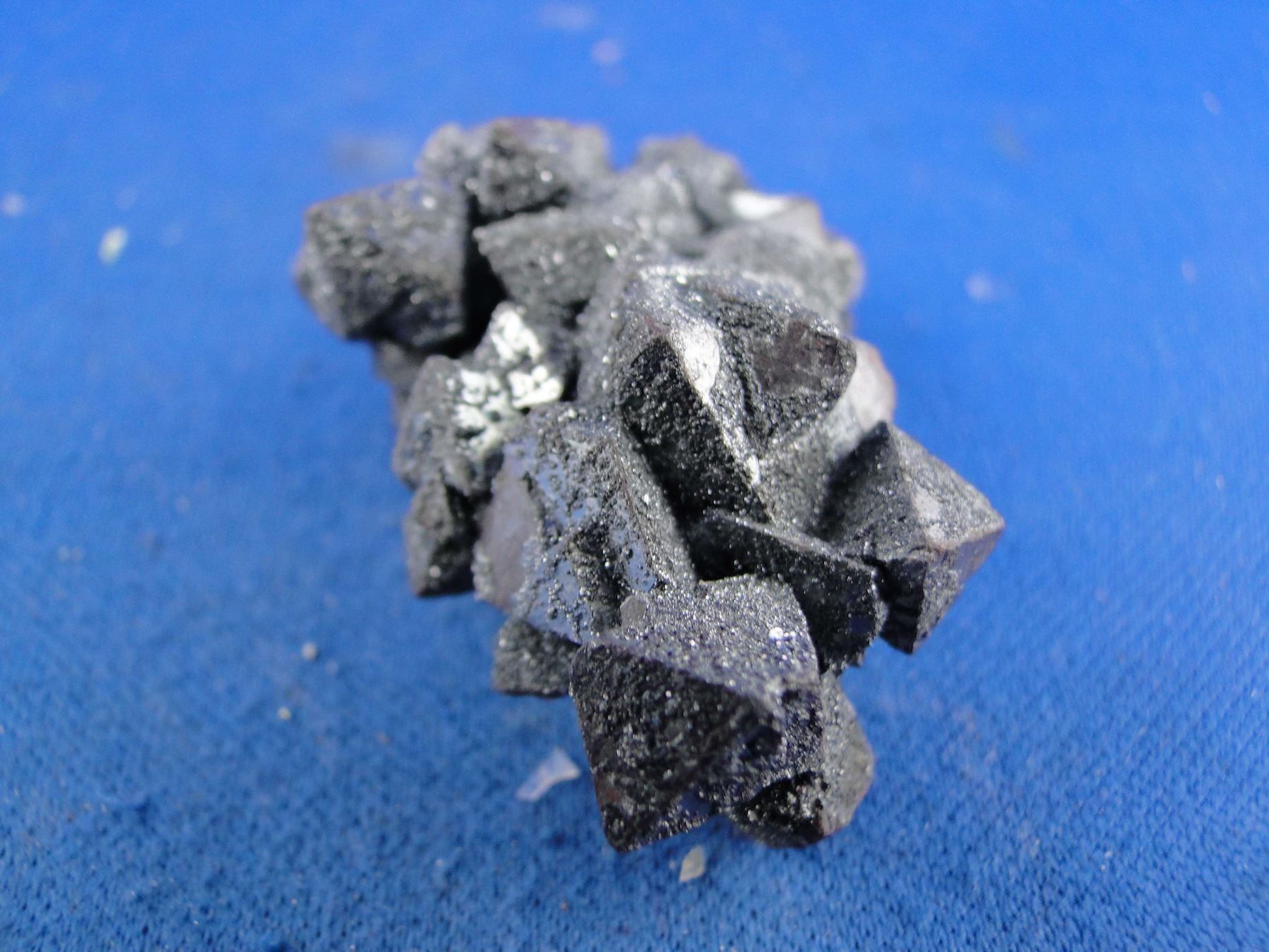 Mineralien & Heilsteine: Haematit psm Magnetit – Gebraucht aus Schinznach Bad von Demerald 2