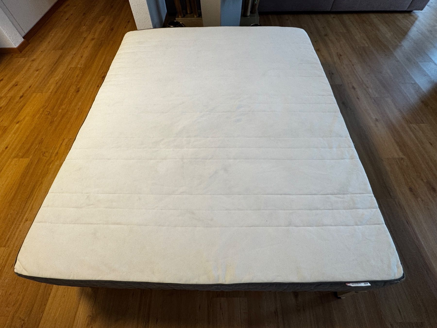 Letti: Mattress MORGEDAL 160 x 200.With Base – Usato da Wallisellen venduto da Corinne.- 7