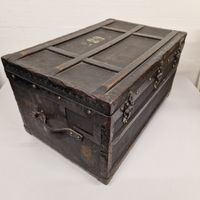 Alte Militärkoffer