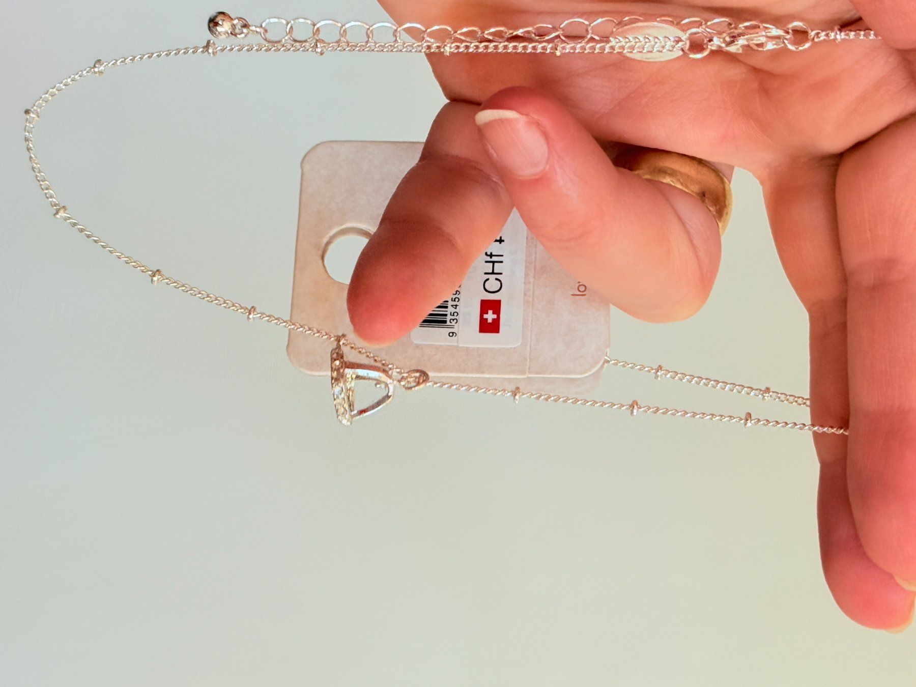 Catenine: Collier  avec pendentif triangle et brillants✨ – Nuovo (secondo la descrizione) da Genève venduto da AGBERG 6