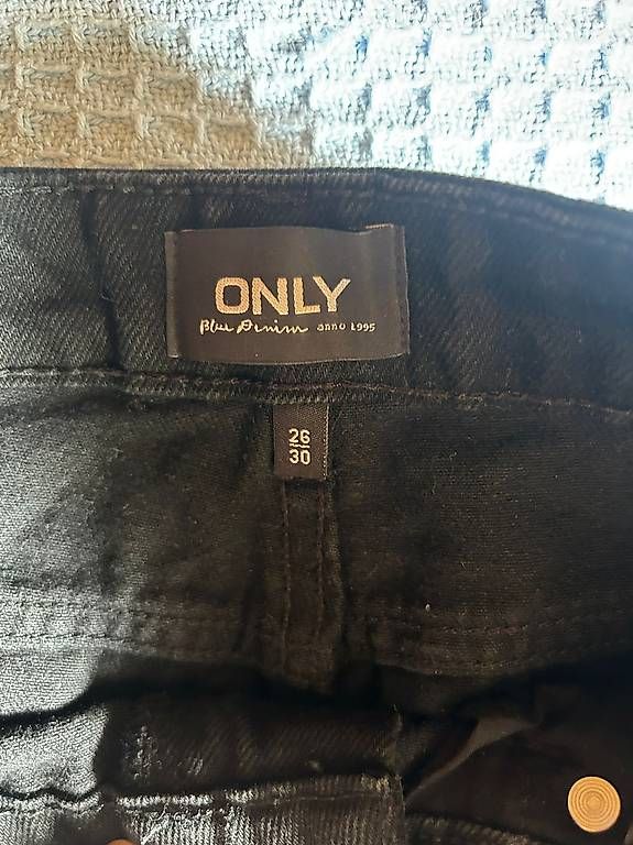 Jeans: Jeans only  – Usato da Därstetten venduto da yas_pb5r 1