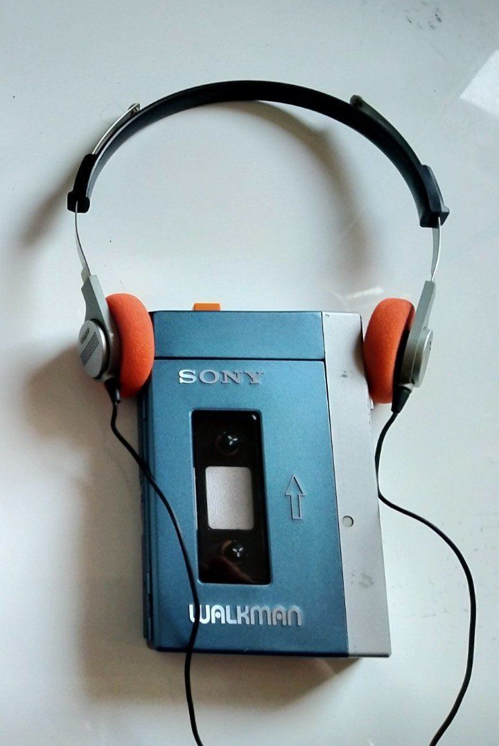 Sony Lettore multimediale portatile: Walkman Sony TPS-L2 – Usato da Pampigny venduto da Krat