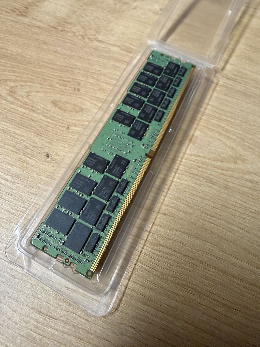 Samsung Memoria / RAM: 64GB DDR4 3200 ECC 4DRx4 – Usato da Gams venduto da Esxi