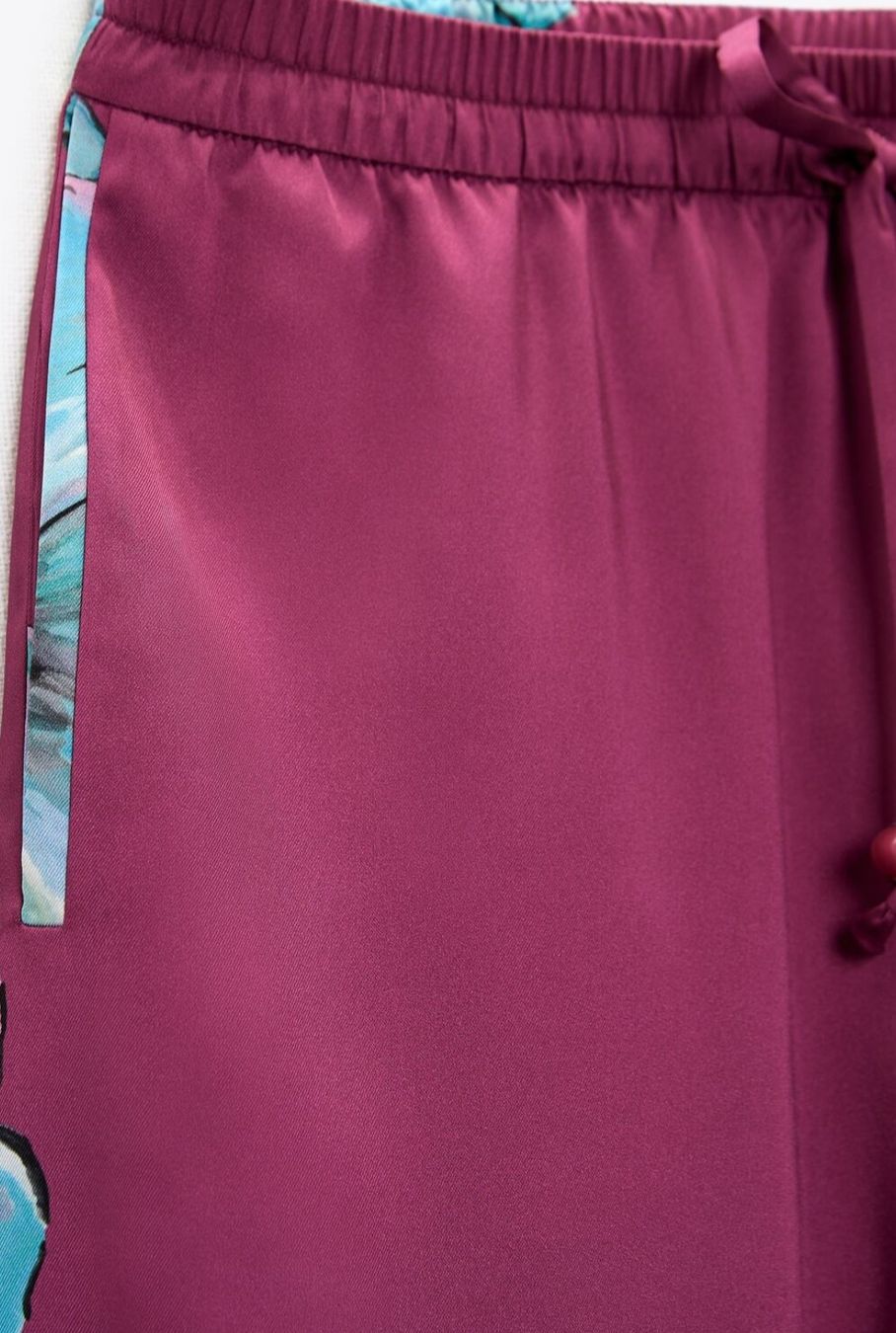 Zara Pantaloni: Zara Satinhose vorhanden 2grössen L oder XL. Preis Pro Stück – Nuovo e nell'imballaggio originale da Zürich venduto da Fashionista00 3