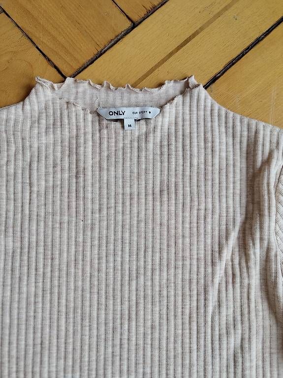 Only Pulls & Sweat-shirts: beiger only pullover M – D'occasion à St. Gallen par jessparker 2