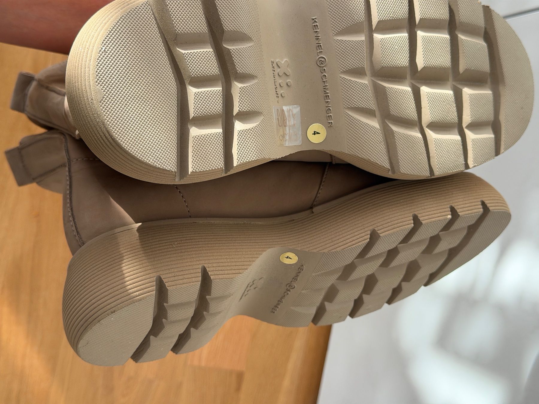 Kennel + Schmenger Scarpe da donna: Kennel & Schmenger Chelsea Boots  neu – Nuovo (secondo la descrizione) da Ehrendingen venduto da Nr.7 5