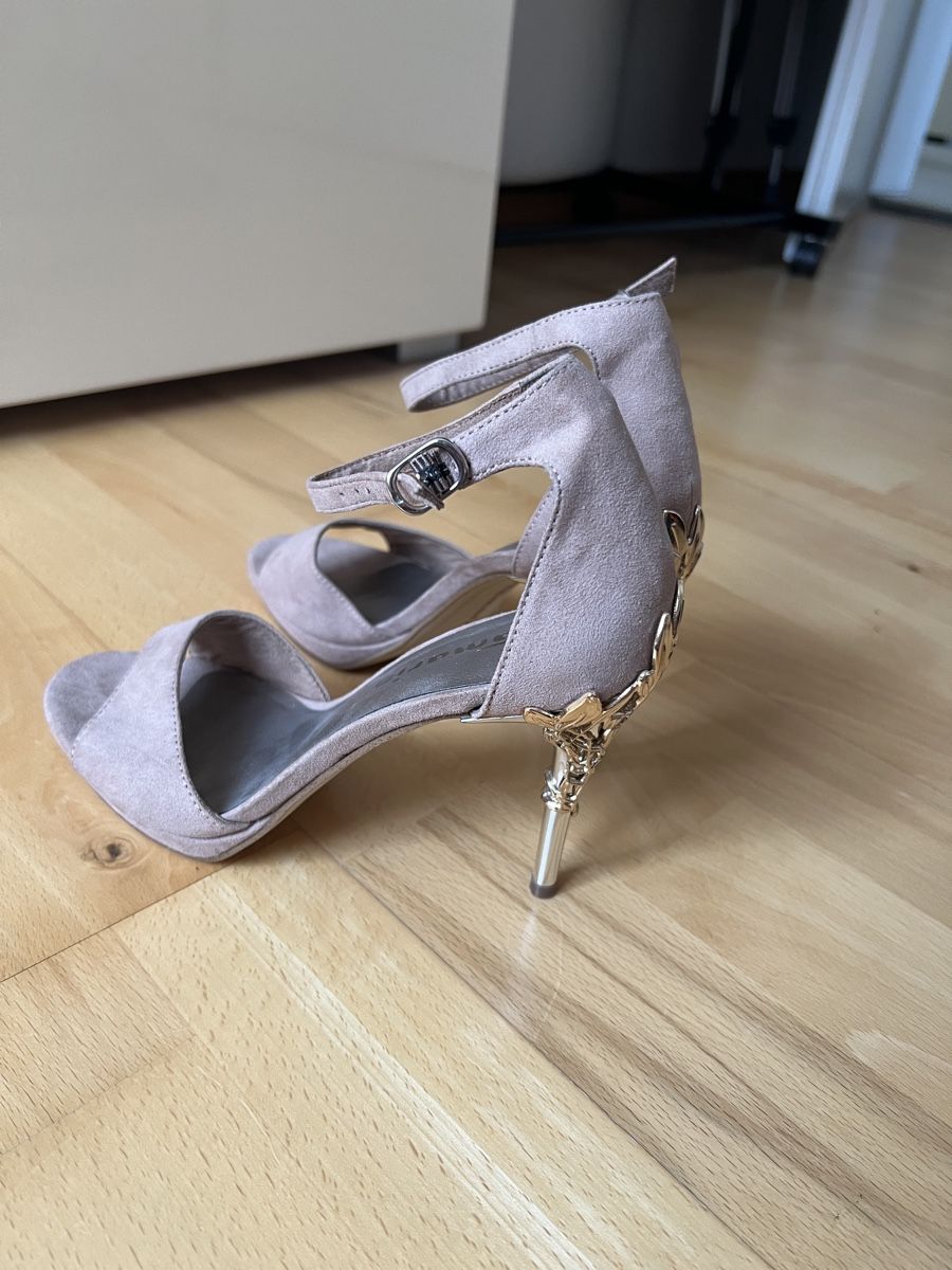Tamaris Scarpe da donna: TAMARIS HIGH HEELS SANDALEN GR.37 – Nuovo (secondo la descrizione) da Rothrist venduto da FL_17