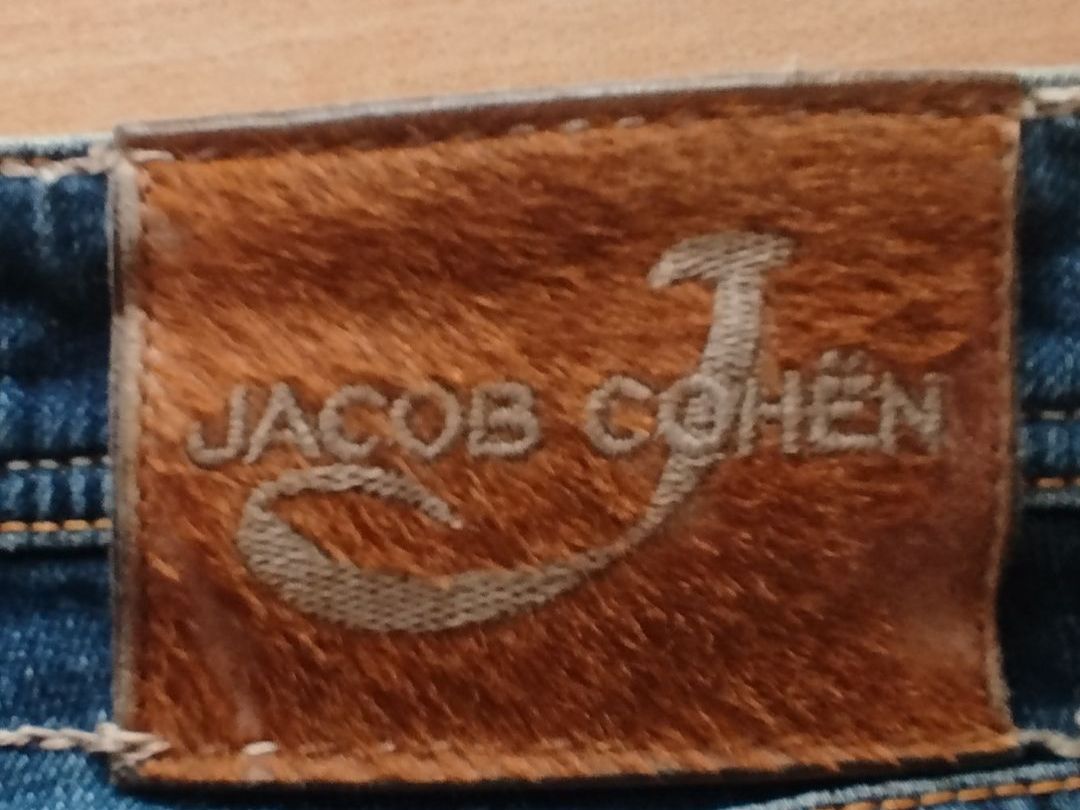 Jeans: Jeans uomo Jakob Cohen – Usato da St. Gallen venduto da bar_z5zd